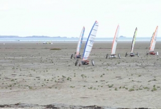  Entrenamiento de yates de arena en el 62 